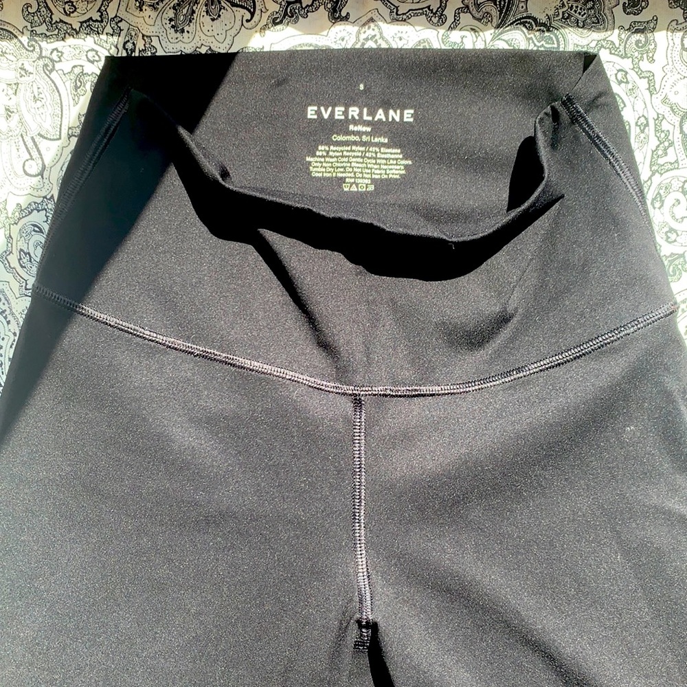 Everlane ReNew Perform Leggings - S 7/8 Length
